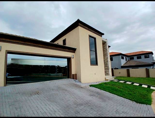 3 BEDROOM FREESTANDING FOR SALE IN BLUE VALLEY GOLF ESTATE